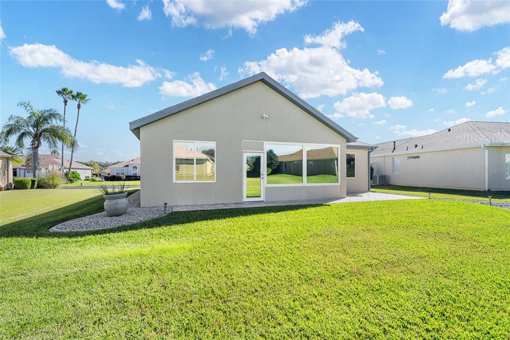 Active With Contract: $314,900 (2 beds, 2 baths, 1244 Square Feet)