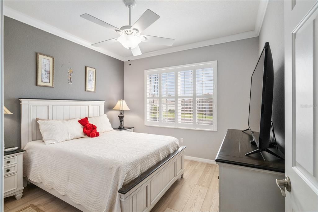 Active With Contract: $314,900 (2 beds, 2 baths, 1244 Square Feet)