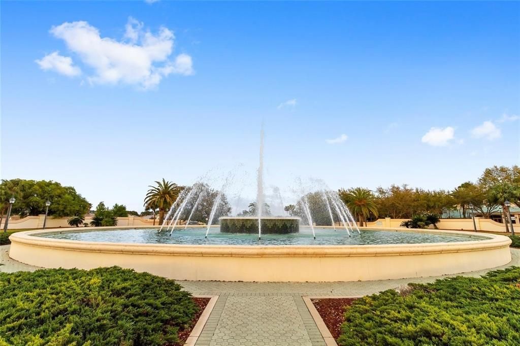 Active With Contract: $314,900 (2 beds, 2 baths, 1244 Square Feet)