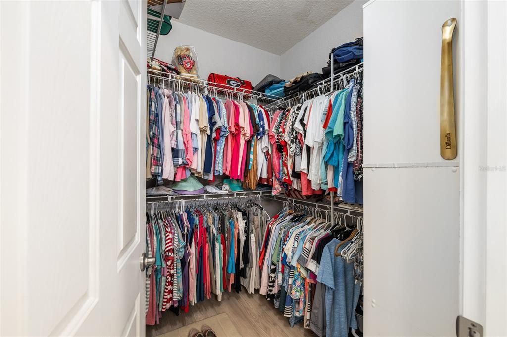 Active With Contract: $314,900 (2 beds, 2 baths, 1244 Square Feet)