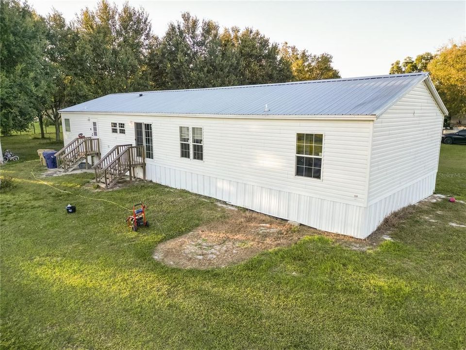 En Venta: $295,000 (4 camas, 3 baños, 1976 Pies cuadrados)