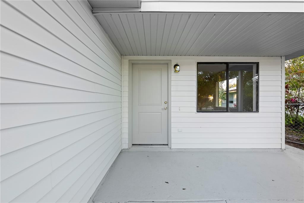 Active With Contract: $295,000 (3 beds, 1 baths, 1001 Square Feet)