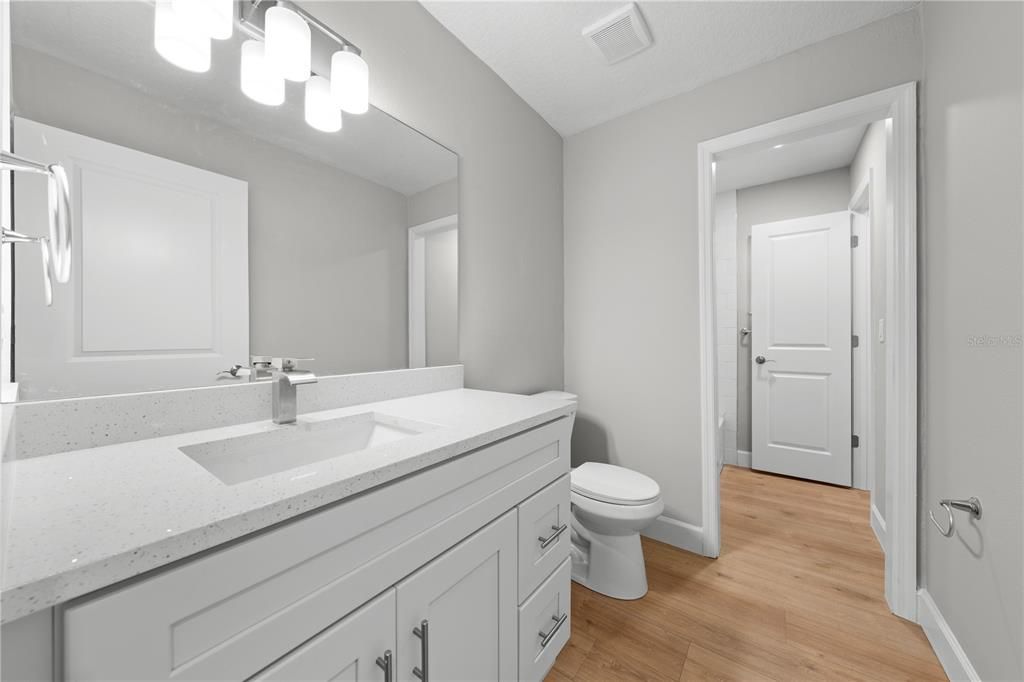 Active With Contract: $295,000 (3 beds, 1 baths, 1001 Square Feet)