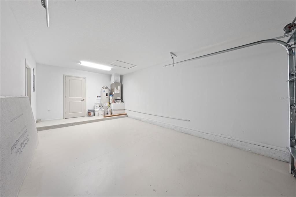 Active With Contract: $295,000 (3 beds, 1 baths, 1001 Square Feet)