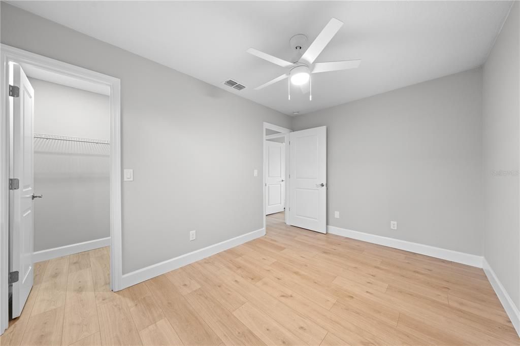 Active With Contract: $295,000 (3 beds, 1 baths, 1001 Square Feet)