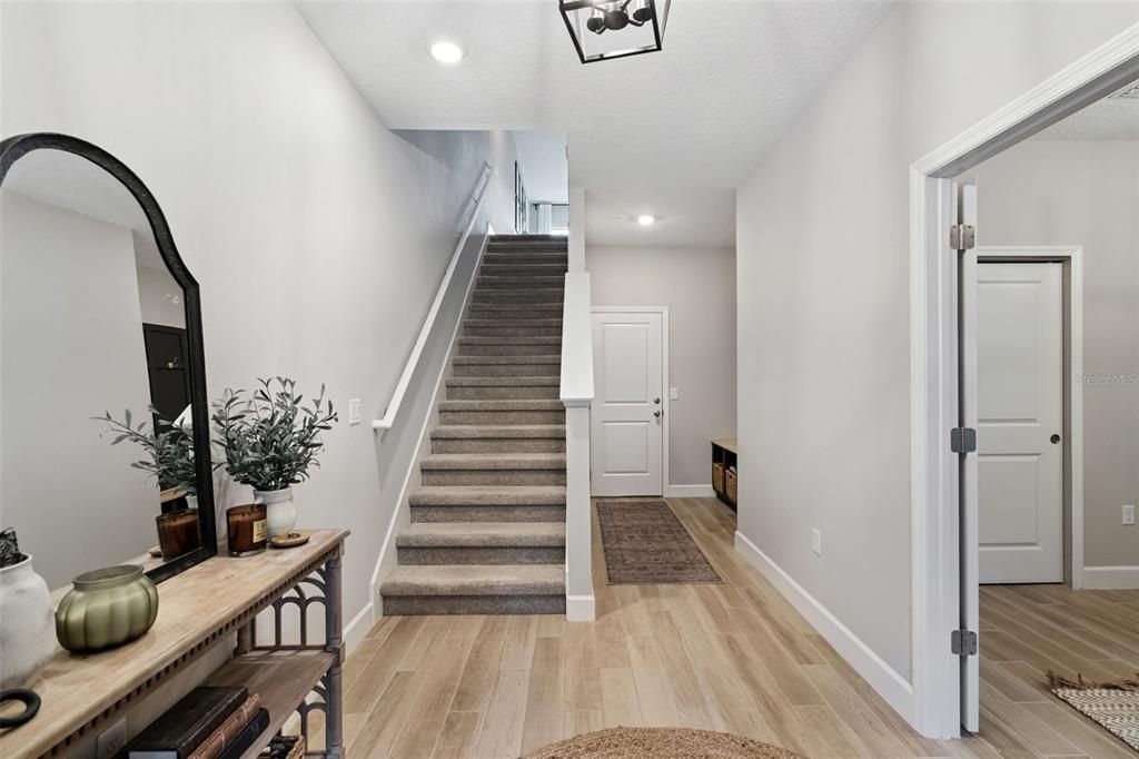 Под контрактом: $499,000 (4 спален, 3 ванн, 2359 Квадратных фут)