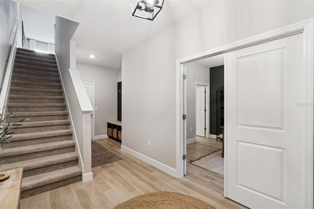 Под контрактом: $499,000 (4 спален, 3 ванн, 2359 Квадратных фут)