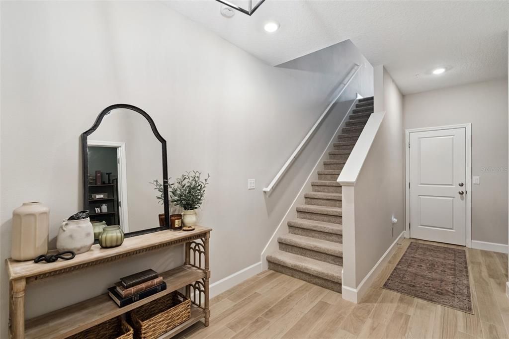 Под контрактом: $499,000 (4 спален, 3 ванн, 2359 Квадратных фут)