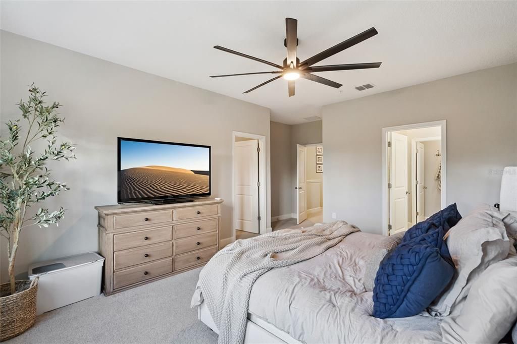 Под контрактом: $499,000 (4 спален, 3 ванн, 2359 Квадратных фут)