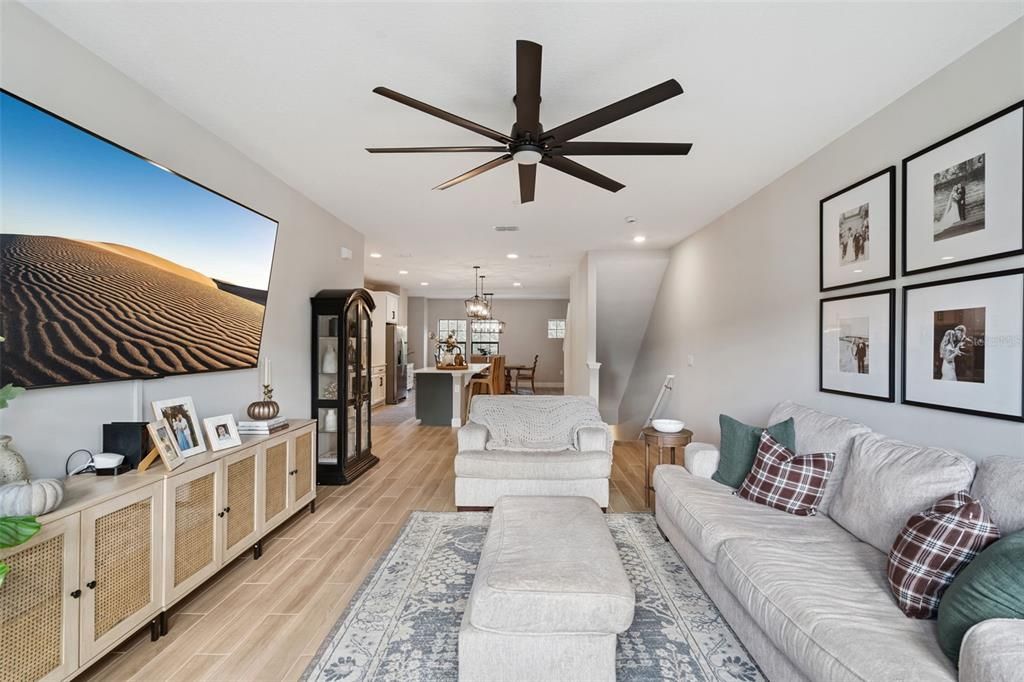 Под контрактом: $499,000 (4 спален, 3 ванн, 2359 Квадратных фут)