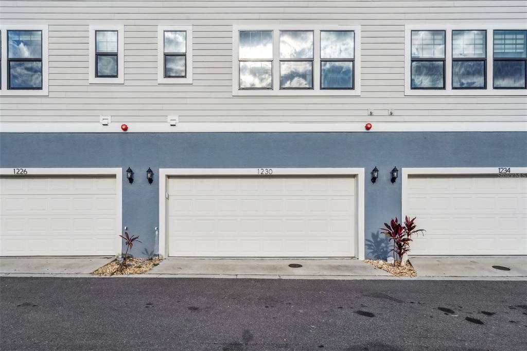 Под контрактом: $499,000 (4 спален, 3 ванн, 2359 Квадратных фут)