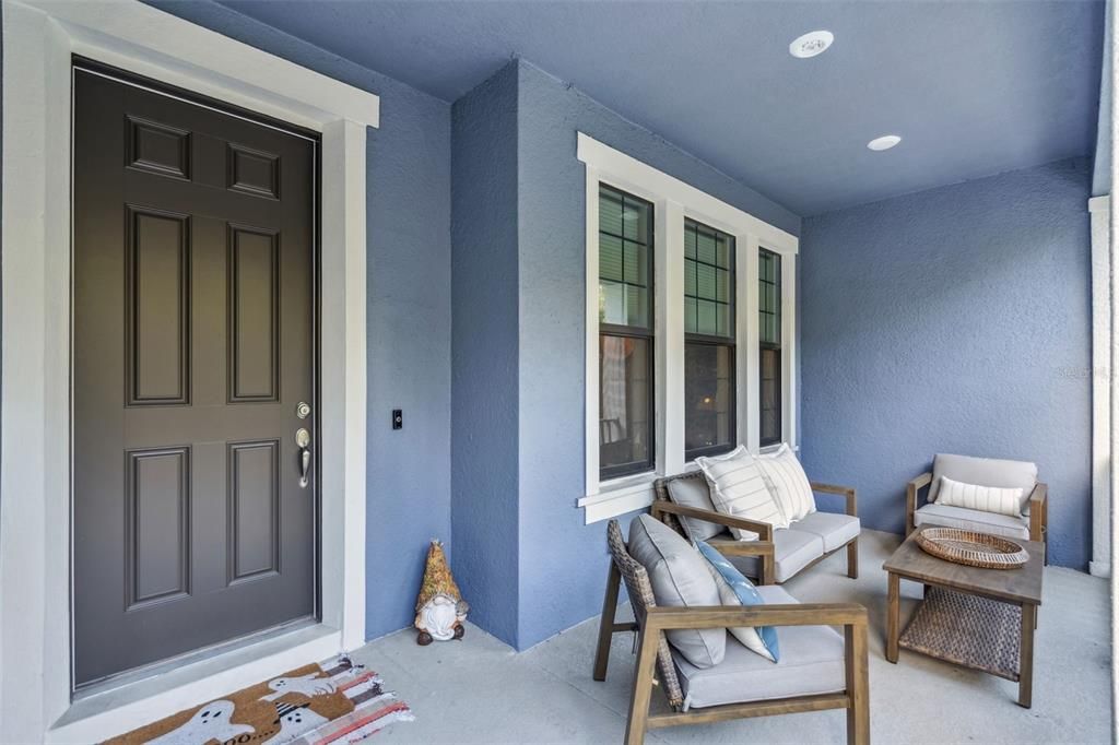 Под контрактом: $499,000 (4 спален, 3 ванн, 2359 Квадратных фут)