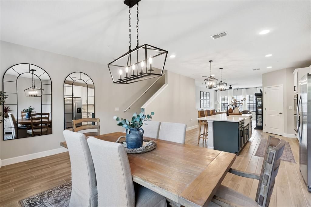 Под контрактом: $499,000 (4 спален, 3 ванн, 2359 Квадратных фут)