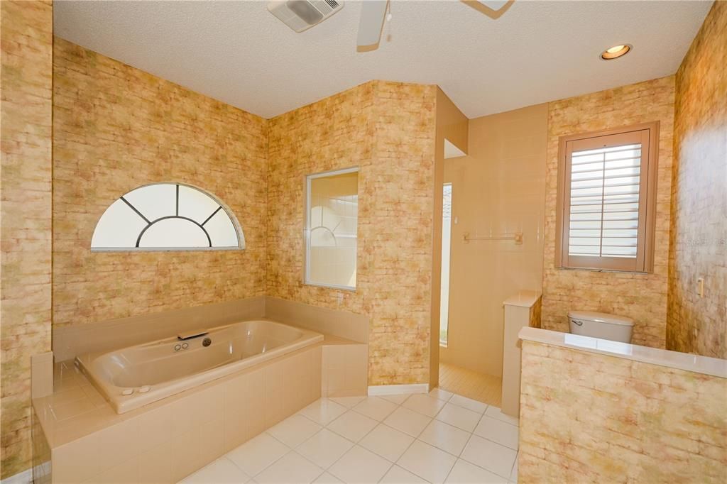 En Renta: $3,400 (3 camas, 2 baños, 2314 Pies cuadrados)