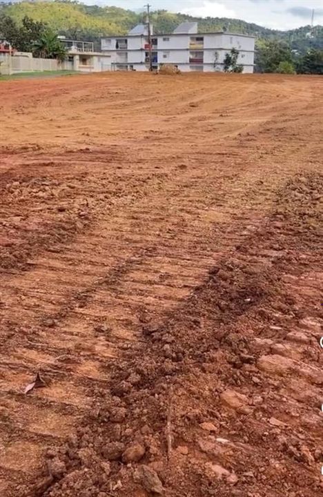 На продажу: $150,000 (1.67 acres)