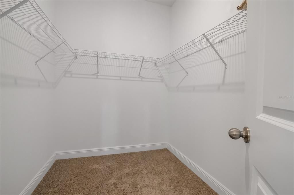 待售: $740,000 (5 贝兹, 3 浴室, 3167 平方英尺)