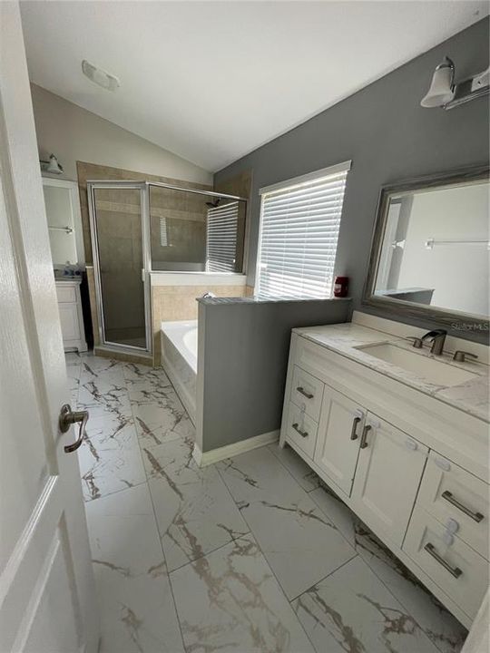 Activo con contrato: $418,900 (3 camas, 2 baños, 1640 Pies cuadrados)