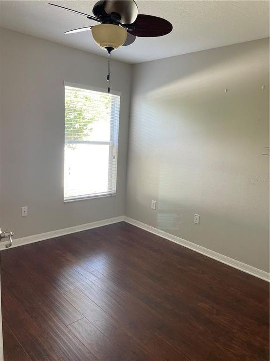 Activo con contrato: $418,900 (3 camas, 2 baños, 1640 Pies cuadrados)