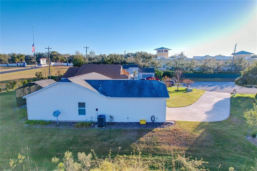 Active With Contract: $225,000 (3 beds, 2 baths, 1005 Square Feet)