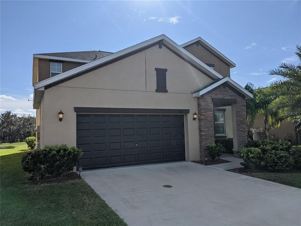 Active With Contract: $3,200 (4 beds, 3 baths, 2638 Square Feet)