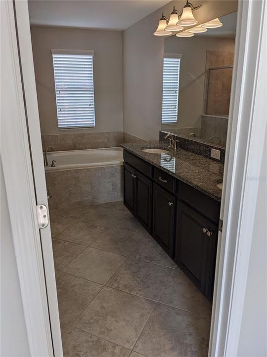 Active With Contract: $3,200 (4 beds, 3 baths, 2638 Square Feet)