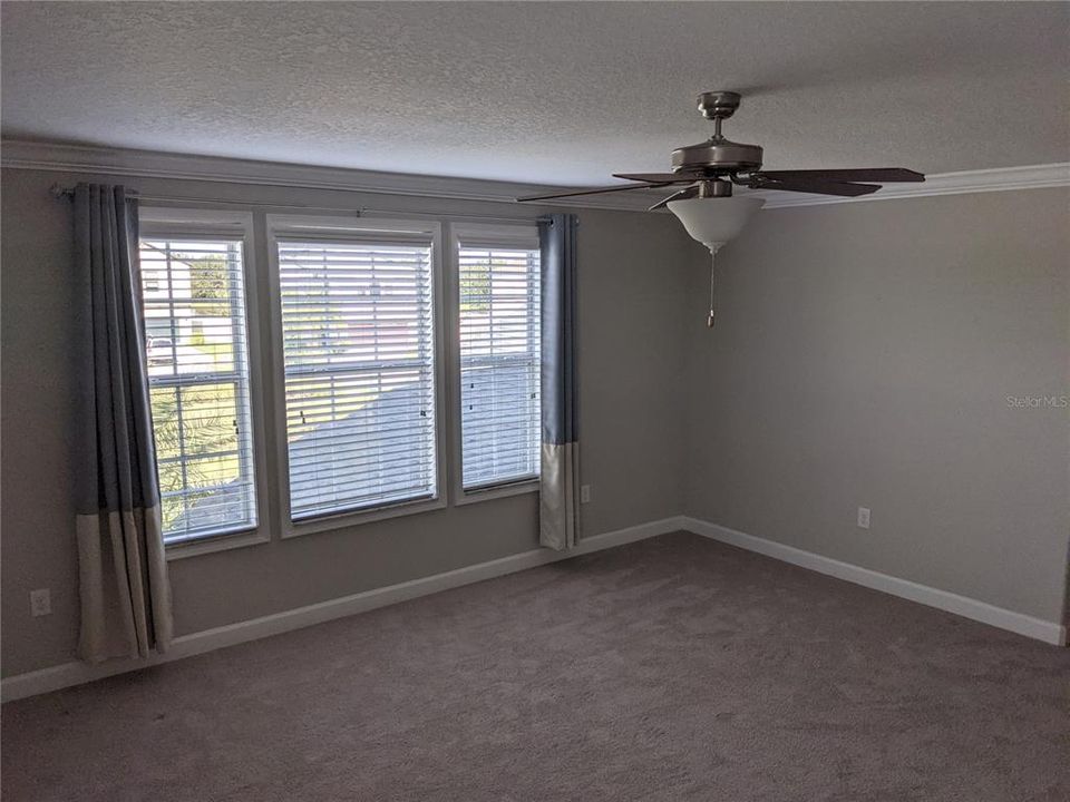 Active With Contract: $3,200 (4 beds, 3 baths, 2638 Square Feet)