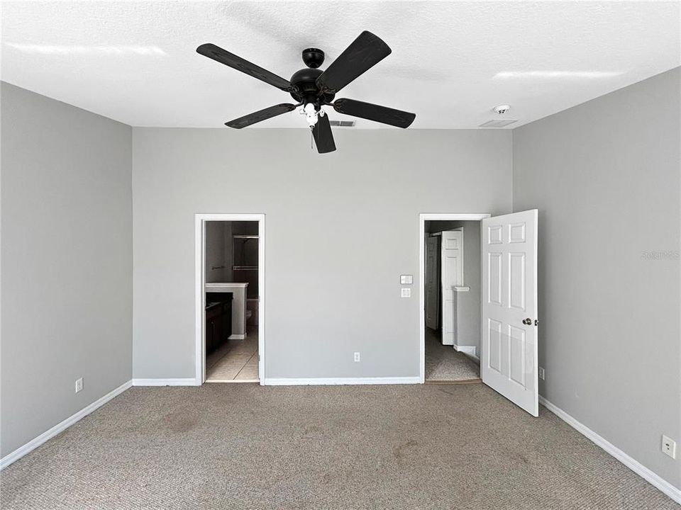 待售: $330,000 (2 贝兹, 2 浴室, 1380 平方英尺)