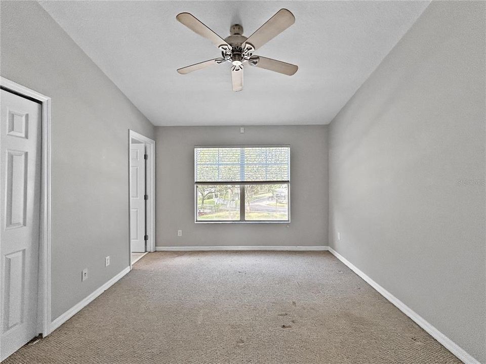 待售: $330,000 (2 贝兹, 2 浴室, 1380 平方英尺)