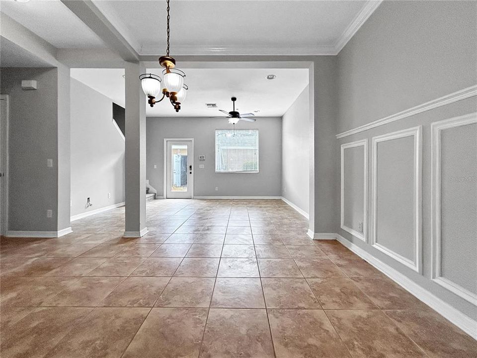 待售: $330,000 (2 贝兹, 2 浴室, 1380 平方英尺)