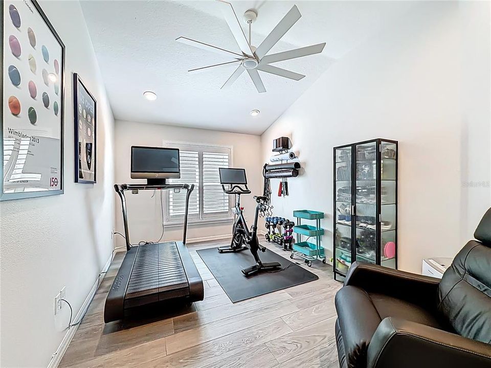 Active With Contract: $608,000 (3 beds, 2 baths, 1602 Square Feet)