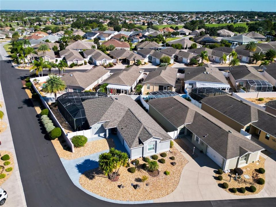 Active With Contract: $608,000 (3 beds, 2 baths, 1602 Square Feet)