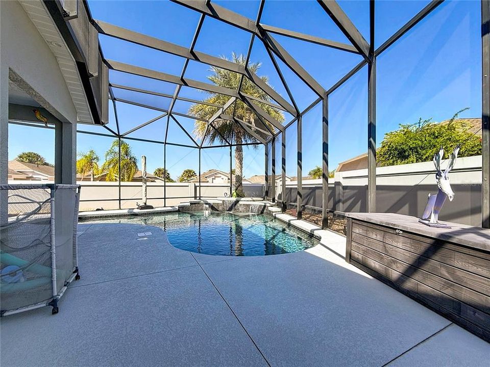 Active With Contract: $608,000 (3 beds, 2 baths, 1602 Square Feet)