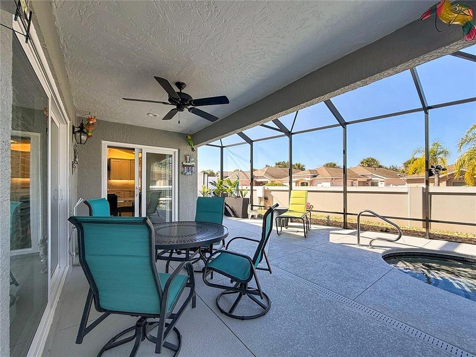 Active With Contract: $608,000 (3 beds, 2 baths, 1602 Square Feet)