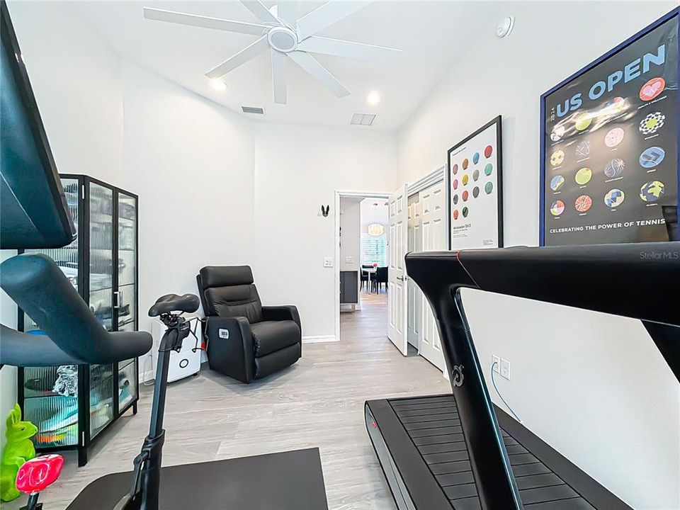 Active With Contract: $608,000 (3 beds, 2 baths, 1602 Square Feet)