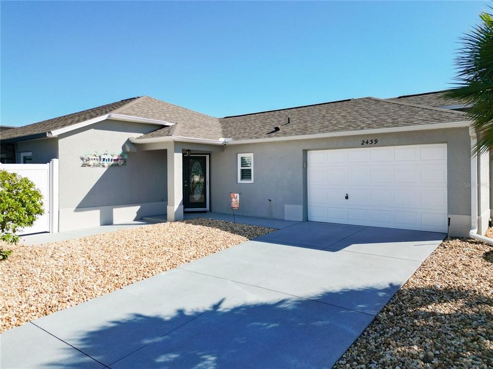 Active With Contract: $608,000 (3 beds, 2 baths, 1602 Square Feet)