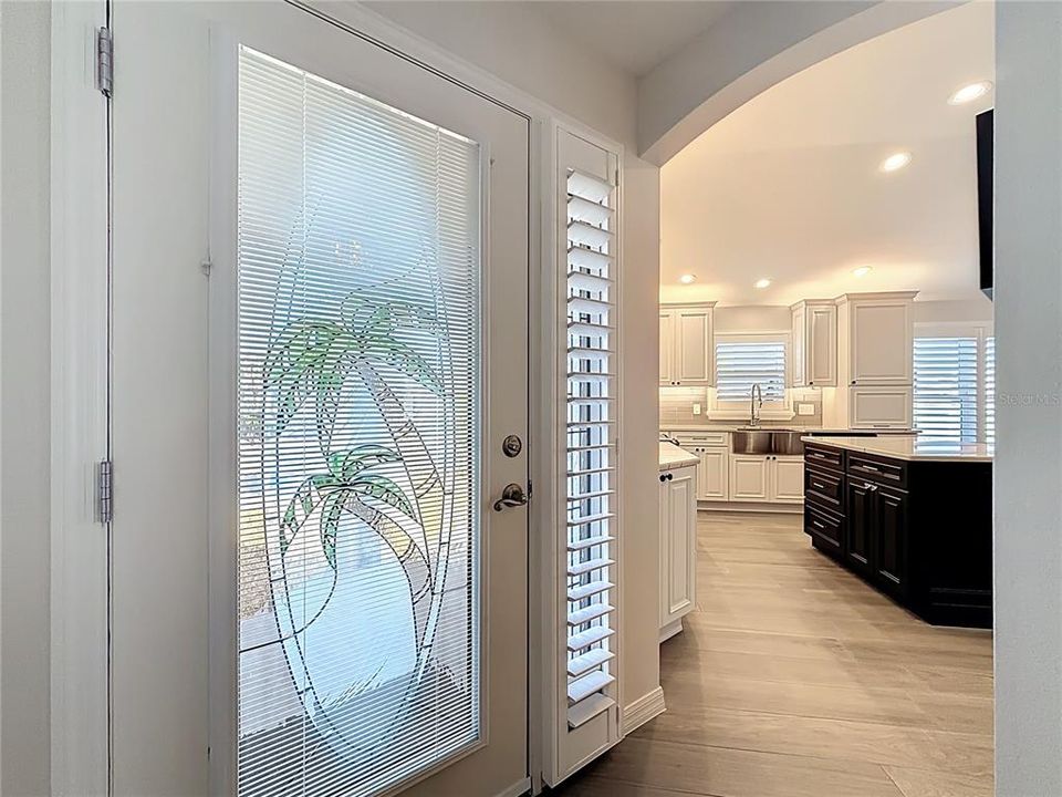 Active With Contract: $608,000 (3 beds, 2 baths, 1602 Square Feet)