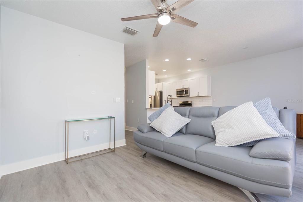 En Renta: $2,550 (2 camas, 2 baños, 1276 Pies cuadrados)