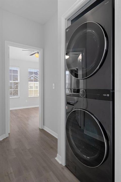 For Sale: $454,900 (4 beds, 2 baths, 1998 Square Feet)