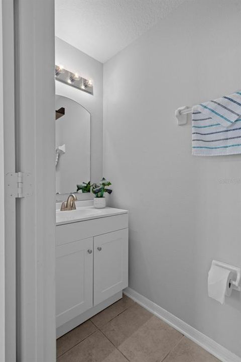 For Sale: $454,900 (4 beds, 2 baths, 1998 Square Feet)