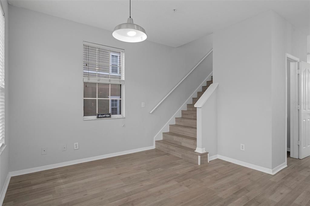 For Sale: $454,900 (4 beds, 2 baths, 1998 Square Feet)