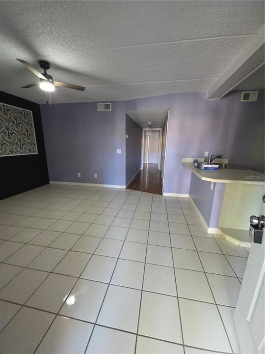 For Sale: $148,000 (2 beds, 2 baths, 864 Square Feet)