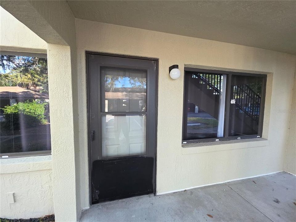 For Sale: $148,000 (2 beds, 2 baths, 864 Square Feet)