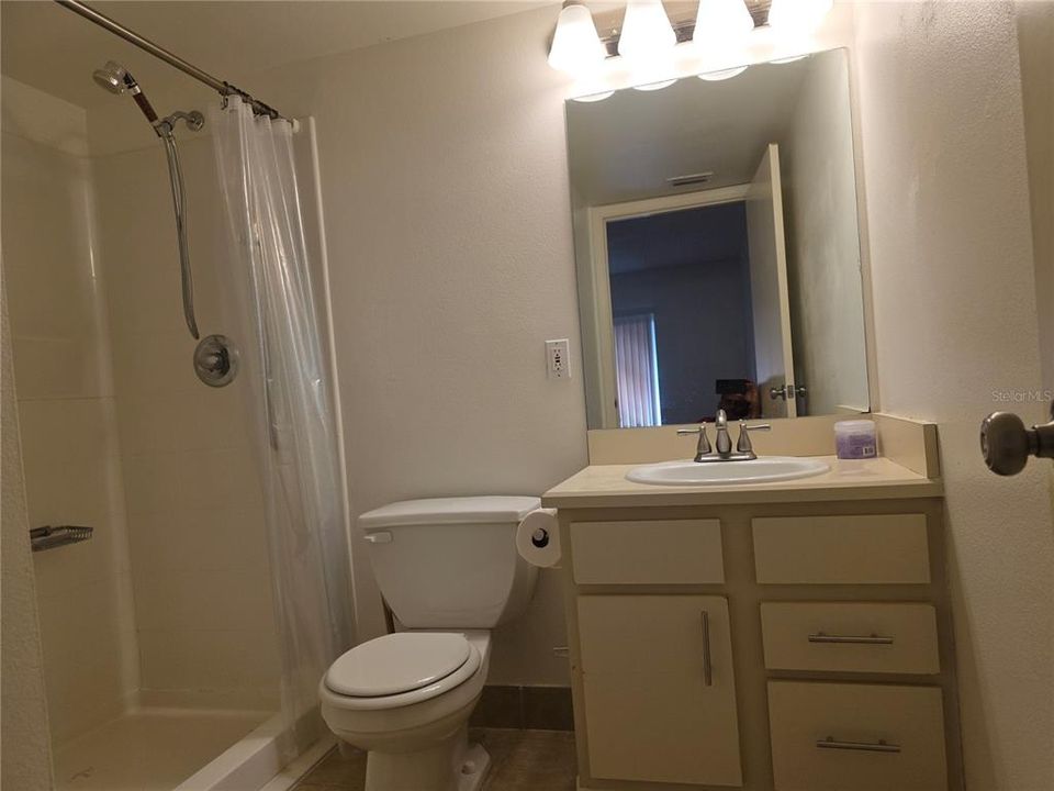 For Sale: $148,000 (2 beds, 2 baths, 864 Square Feet)
