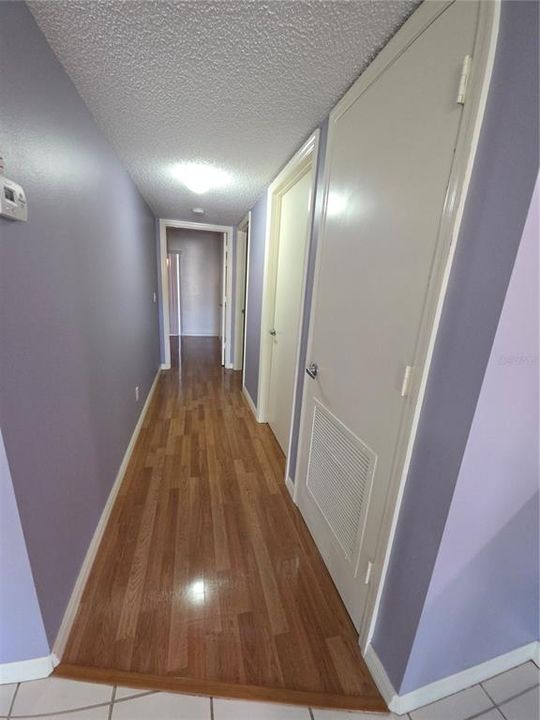 For Sale: $148,000 (2 beds, 2 baths, 864 Square Feet)