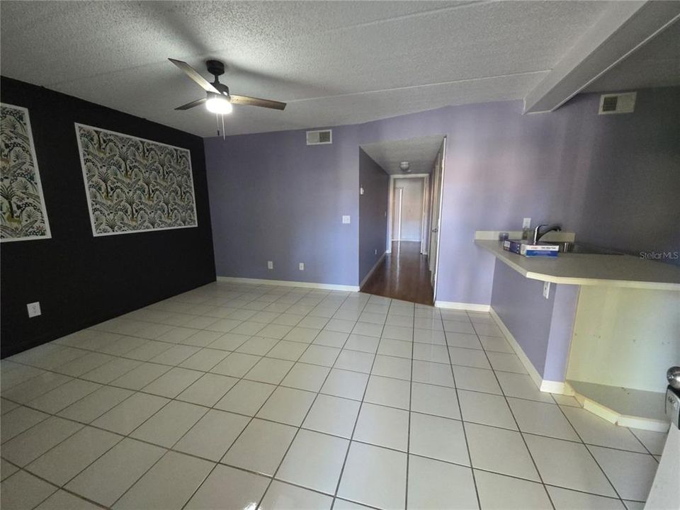 For Sale: $148,000 (2 beds, 2 baths, 864 Square Feet)