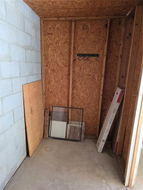 For Sale: $148,000 (2 beds, 2 baths, 864 Square Feet)