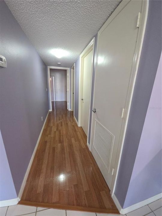 For Sale: $148,000 (2 beds, 2 baths, 864 Square Feet)