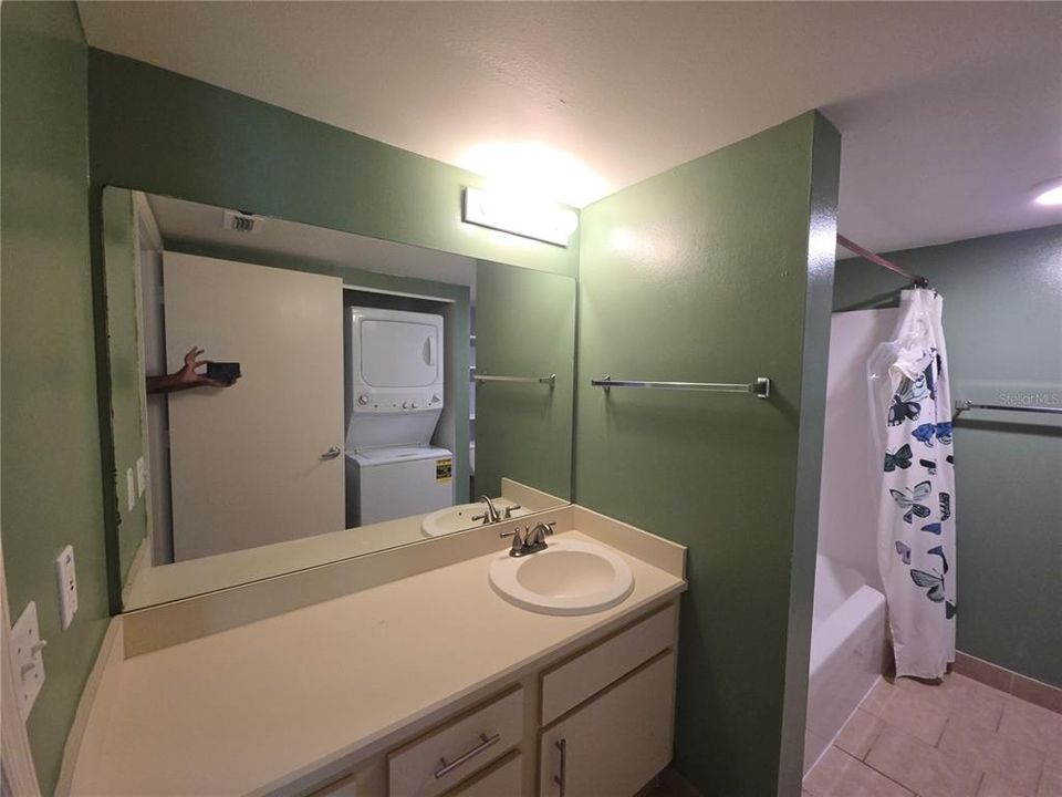 For Sale: $148,000 (2 beds, 2 baths, 864 Square Feet)