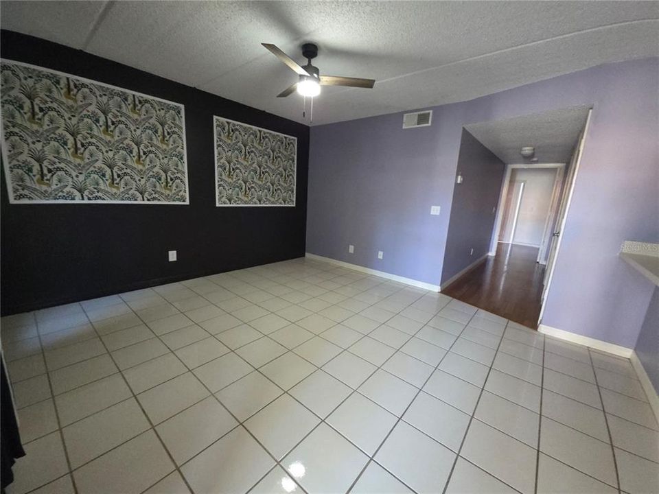 For Sale: $148,000 (2 beds, 2 baths, 864 Square Feet)