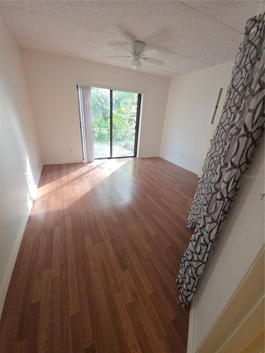 For Sale: $148,000 (2 beds, 2 baths, 864 Square Feet)